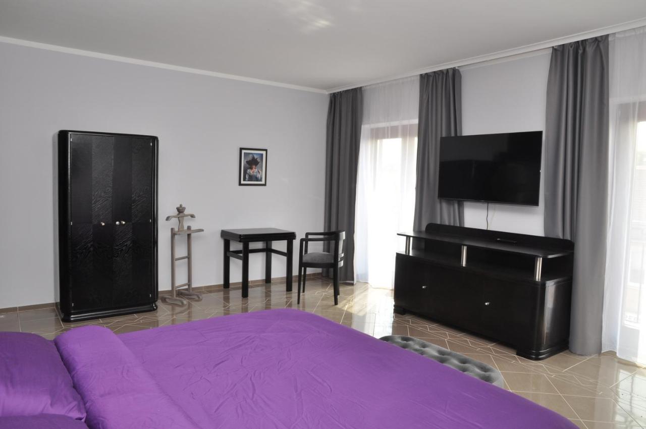 Frikulin Hotell Prostějov Exteriör bild