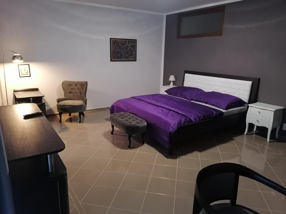 Frikulin Hotell Prostějov Exteriör bild